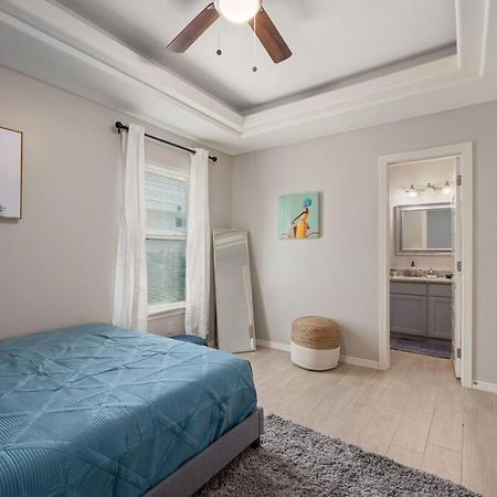 Cozy 3 Bed 2 Bath Apartment, Near Shopping Plazas, Expressway And Free Parking Edinburg Exteriör bild