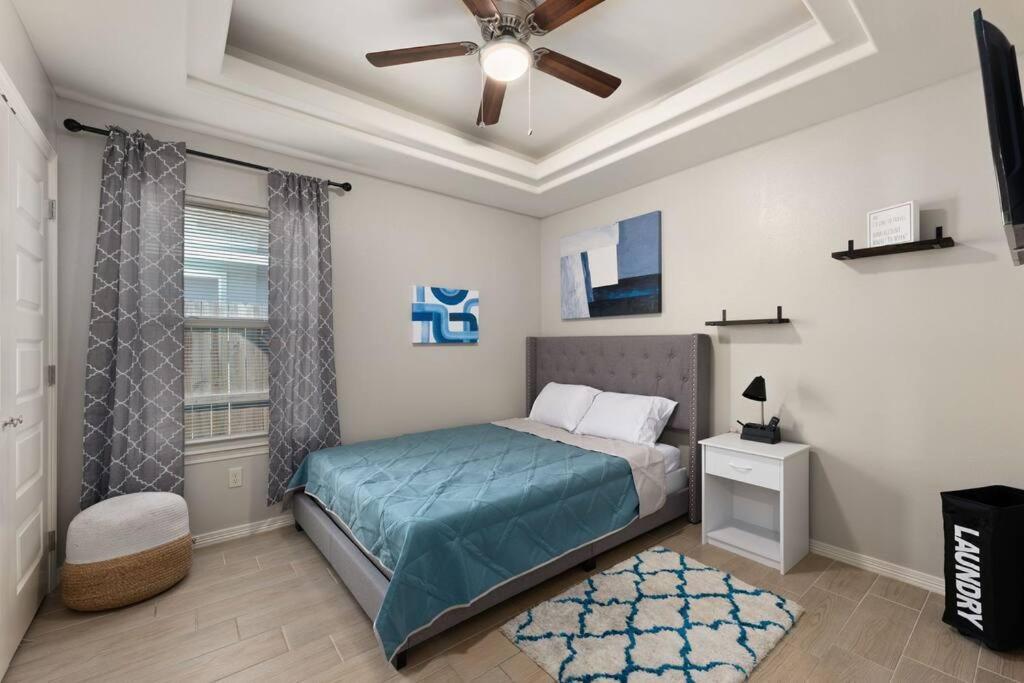 Cozy 3 Bed 2 Bath Apartment, Near Shopping Plazas, Expressway And Free Parking Edinburg Exteriör bild